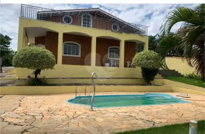 Casa em condomínio fechado com 3 quartos à venda na rua crista de galo, 79, santa cândida, vinhedo, 1160 m2 por r$ 1.350.000
