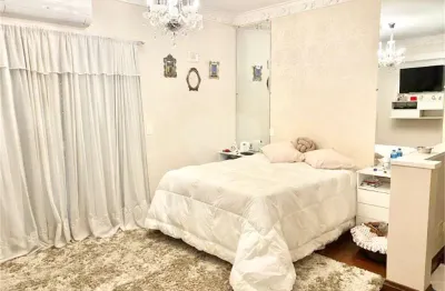 Casa com 6 quartos à venda na alameda itatiaia, 304, alphaville, santana de parnaíba, 300 m2 por r$ 7.500.000