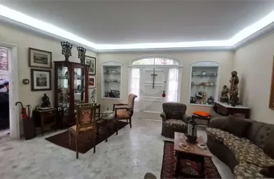 Casa com 4 quartos à venda na rua guaiaó, 37, aparecida, santos, 187 m2 por r$ 2.900.000