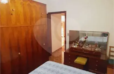 Casa com 4 quartos à venda na rua jaguariaiva, 241, vila guilhermina, são paulo, 180 m2 por r$ 1.490.000