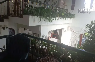Casa em condomínio fechado com 3 quartos à venda na alameda dos gerânios, 19, alphaville, santana de parnaíba, 400 m2 por r$ 3.800.000