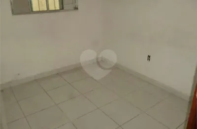 Casa com 6 quartos à venda na rua ana essipova, 524, parque dos bancários, são paulo, 300 m2 por r$ 600.000