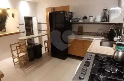 Casa com 2 quartos à venda na rua dom lúcio de sousa, 158, vila gumercindo, são paulo, 155 m2 por r$ 890.000