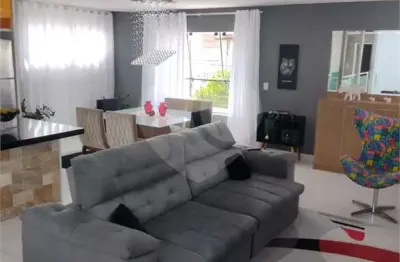 Casa em condomínio fechado com 4 quartos à venda na estrada do itapeti, 100, parque residencial itapeti, mogi das cruzes, 230 m2 por r$ 1.550.000