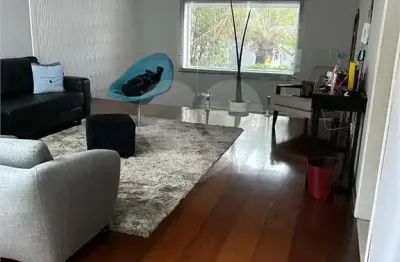 Casa com 3 quartos à venda na rua capitão joaquim de mello freire, 583, vila vitória, mogi das cruzes, 288 m2 por r$ 1.590.000