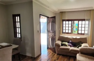 Casa com 3 quartos à venda na rua benedicto josé leite, 60, vila nova aparecida, mogi das cruzes, 300 m2 por r$ 1.400.000