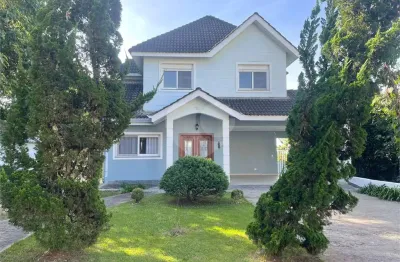 Casa com 4 quartos à venda na rua dos jequitibas, 320, parque dos lagos, mogi das cruzes, 275 m2 por r$ 1.600.000