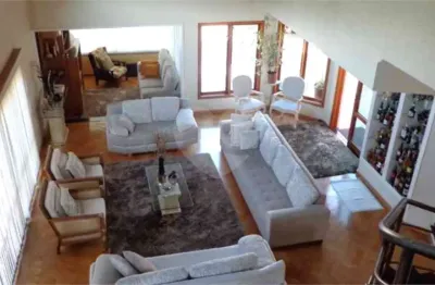 Casa em condomínio fechado com 5 quartos à venda na avenida dos pinheiros, 161, parque dos lagos, mogi das cruzes, 441 m2 por r$ 2.700.000