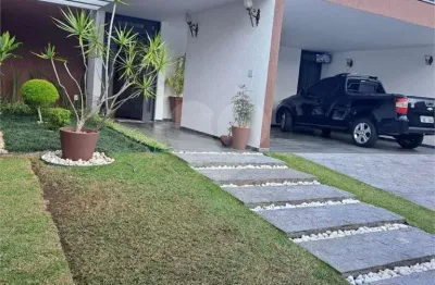 Casa com 3 quartos à venda na rua josé urbano sanches, 689, vila oliveira, mogi das cruzes, 202 m2 por r$ 1.600.000