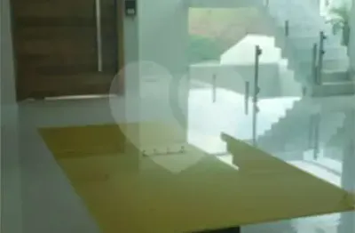 Casa em condomínio fechado com 3 quartos à venda na rua pedro luiz alencastro gasparetto, 1, centro, mogi das cruzes, 335 m2 por r$ 1.800.000