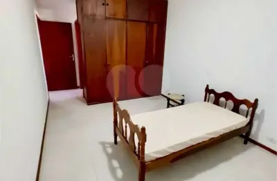 Casa com 3 quartos à venda na rua laura dos anjos ramos, 68, vila campo grande, são paulo, 290 m2 por r$ 800.000