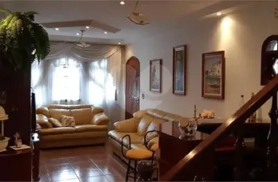 Casa com 3 quartos à venda na rua humberto casari, 90, remédios, osasco, 254 m2 por r$ 1.000.000