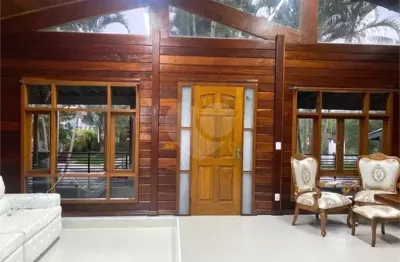 Casa em condomínio fechado com 3 quartos à venda na estrada do itapeti, 100, parque residencial itapeti, mogi das cruzes, 240 m2 por r$ 1.500.000