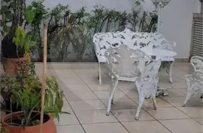 Casa com 3 quartos à venda na rua doutor valentino sola, 13, jardim da glória, são paulo, 244 m2 por r$ 2.100.000