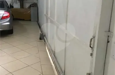 Casa com 3 quartos à venda na rua vilobaldo barros de macedo, 105, jardim ouro preto, taboão da serra, 345 m2 por r$ 2.500.000