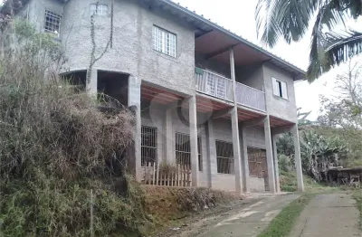 Chácara / sítio com 4 quartos à venda na rodovia engenheiro renê benedito da silva, 49, são joão, itapevi, 200 m2 por r$ 580.000
