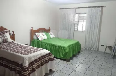 Casa com 3 quartos para alugar na avenida flora, 303, jaguaribe, osasco, 253 m2 por r$ 6.000