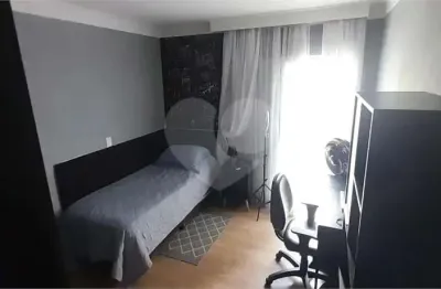 Casa em condomínio fechado com 4 quartos à venda na estrada da balsa, 230, tarumã, santana de parnaíba, 320 m2 por r$ 1.696.000