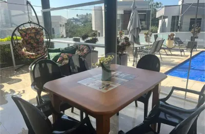 Casa em condomínio fechado com 3 quartos à venda na rua caminheiro, 68, suru, santana de parnaíba, 256 m2 por r$ 1.885.000