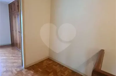Casa com 3 quartos à venda na rua doutor edmur de castro cotti, 168, jardim rizzo, são paulo, 130 m2 por r$ 860.000