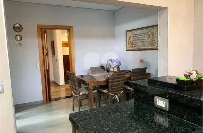 Casa em condomínio fechado com 4 quartos à venda na alameda lautrec, 53, alphaville, santana de parnaíba, 307 m2 por r$ 2.650.000