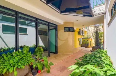 Casa à venda na praça general oliveira álvares, 45, jardim das bandeiras, são paulo, 450 m2 por r$ 3.900.000