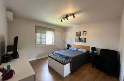 Casa em condomínio fechado com 4 quartos à venda na rua das camélias, 398, chácara vale do rio cotia, carapicuíba, 164 m2 por r$ 1.350.000