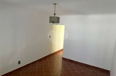 Casa com 3 quartos à venda na rua monsenhor castro nery, 612, parque maria domitila, são paulo, 200 m2 por r$ 689.000