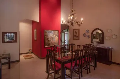 Casa em condomínio fechado com 5 quartos para alugar na estrada fazendinha, 5390, pousada dos bandeirantes, carapicuíba, 539 m2 por r$ 23.000