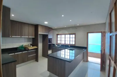 Casa com 3 quartos à venda na rua joaquim prudente correia, 217, jardim adriana, guarulhos, 332 m2 por r$ 850.000