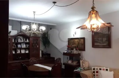 Casa com 2 quartos à venda na rua alegre, 888, santa paula, são caetano do sul, 300 m2 por r$ 1.040.000