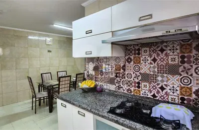 Casa com 2 quartos à venda na rua ida espagiari martins, 375, centro, diadema, 263 m2 por r$ 1.066.000