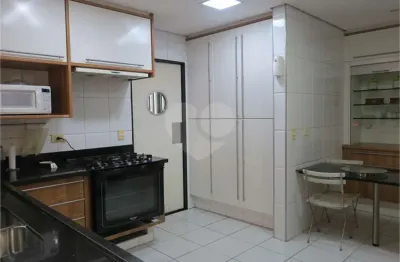 Apartamento com 3 quartos à venda na rua doutor oscar monteiro de barros, 580, vila suzana, são paulo, 242 m2 por r$ 1.300.000
