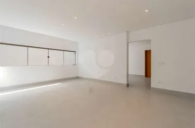 Casa com 4 quartos à venda na rua malvinas, 501, jardim guedala, são paulo, 378 m2 por r$ 4.777.000