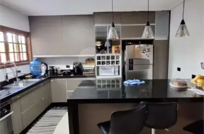 Casa com 3 quartos à venda na rua mário ancona, 229, parque ipê, são paulo, 250 m2 por r$ 690.000