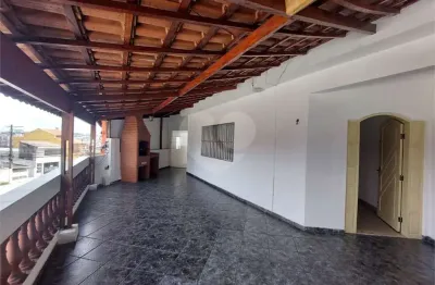 Casa com 3 quartos à venda na rua hungria, 51, taboão, diadema, 308 m2 por r$ 750.000