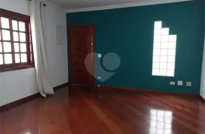 Casa em condomínio fechado com 4 quartos à venda na Rua Fantina Lobo Moreira de Campos, 78, Cidade São Francisco, São Paulo, 172 m2 por R$ 1.390.000