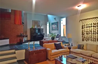 Casa com 4 quartos à venda na Rua Comissário Gastão Moutinho, 170, Morumbi, São Paulo, 300 m2 por R$ 1.990.000