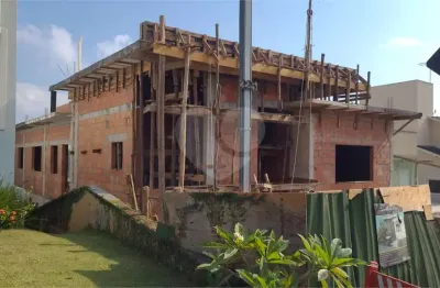 Casa com 3 quartos à venda na alameda vale do itajaí, 225, alphaville, santana de parnaíba, 250 m2 por r$ 2.300.000