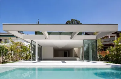 Casa em condomínio fechado com 5 quartos à venda na praça china, 648, tamboré, santana de parnaíba, 935 m2 por r$ 17.200.000