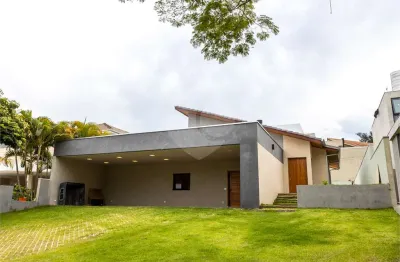 Casa em condomínio fechado com 4 quartos à venda na alameda paranavaí, 1, alphaville, santana de parnaíba, 800 m2 por r$ 3.950.000