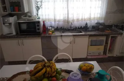 Casa com 3 quartos à venda na rua mantena, 69, vila nivi, são paulo, 172 m2 por r$ 898.000