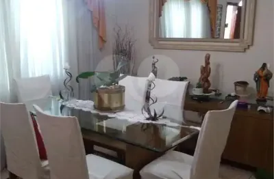 Casa com 3 quartos à venda na rua mantena, 69, vila nivi, são paulo, 172 m2 por r$ 898.000