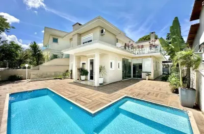 Casa em condomínio fechado com 4 quartos para alugar na Alameda Diamante, 97, Golf Park, Carapicuíba, 359 m2 por R$ 16.800