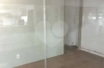 Ponto comercial para alugar na Rua José Félix de Oliveira, 928, Vila Santo Antônio, Cotia, 132 m2 por R$ 6.000