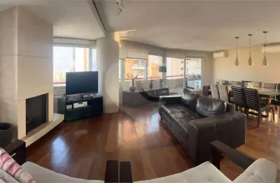 Apartamento com 4 quartos à venda na Rua Itapimirum, 80, Vila Andrade, São Paulo, 210 m2 por R$ 1.400.000