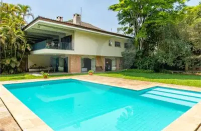 Casa em condomínio fechado com 6 quartos à venda na rua tanger, 28, parque silvino pereira, cotia, 721 m2 por r$ 5.400.000