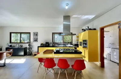 Casa em condomínio fechado com 5 quartos à venda na alameda mário lago, 348, moinho velho, cotia, 350 m2 por r$ 5.900.000