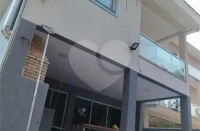 Casa em condomínio fechado com 2 quartos à venda na rua helioconias, 81, chácara roselândia, cotia, 270 m2 por r$ 1.485.000