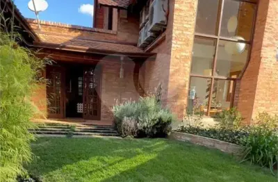 Casa em condomínio fechado com 4 quartos à venda na avenida são camilo, 1550, granja viana, cotia, 400 m2 por r$ 2.700.000